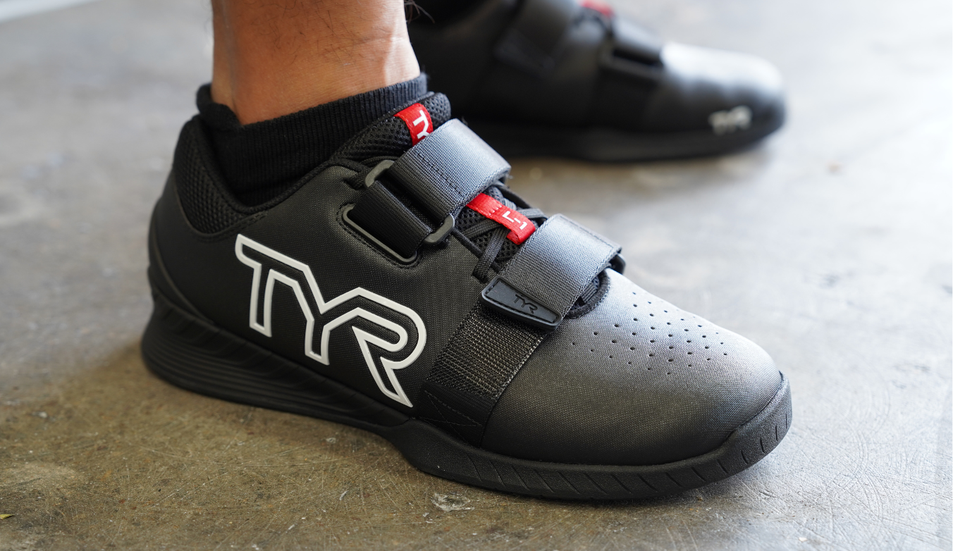 TYR L-1 Lifter Black