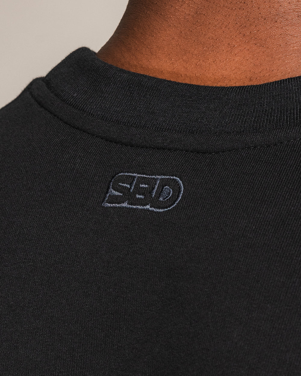 SBD Sheffield V Sweatshirt – black unisex crew, mens view 3